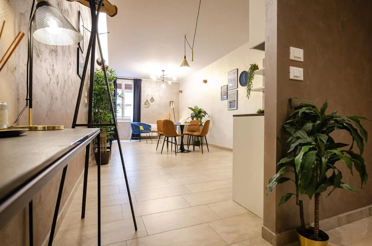 Διαμέρισμα Goito Luxury Apartment, In The Historical Center Μπολόνια